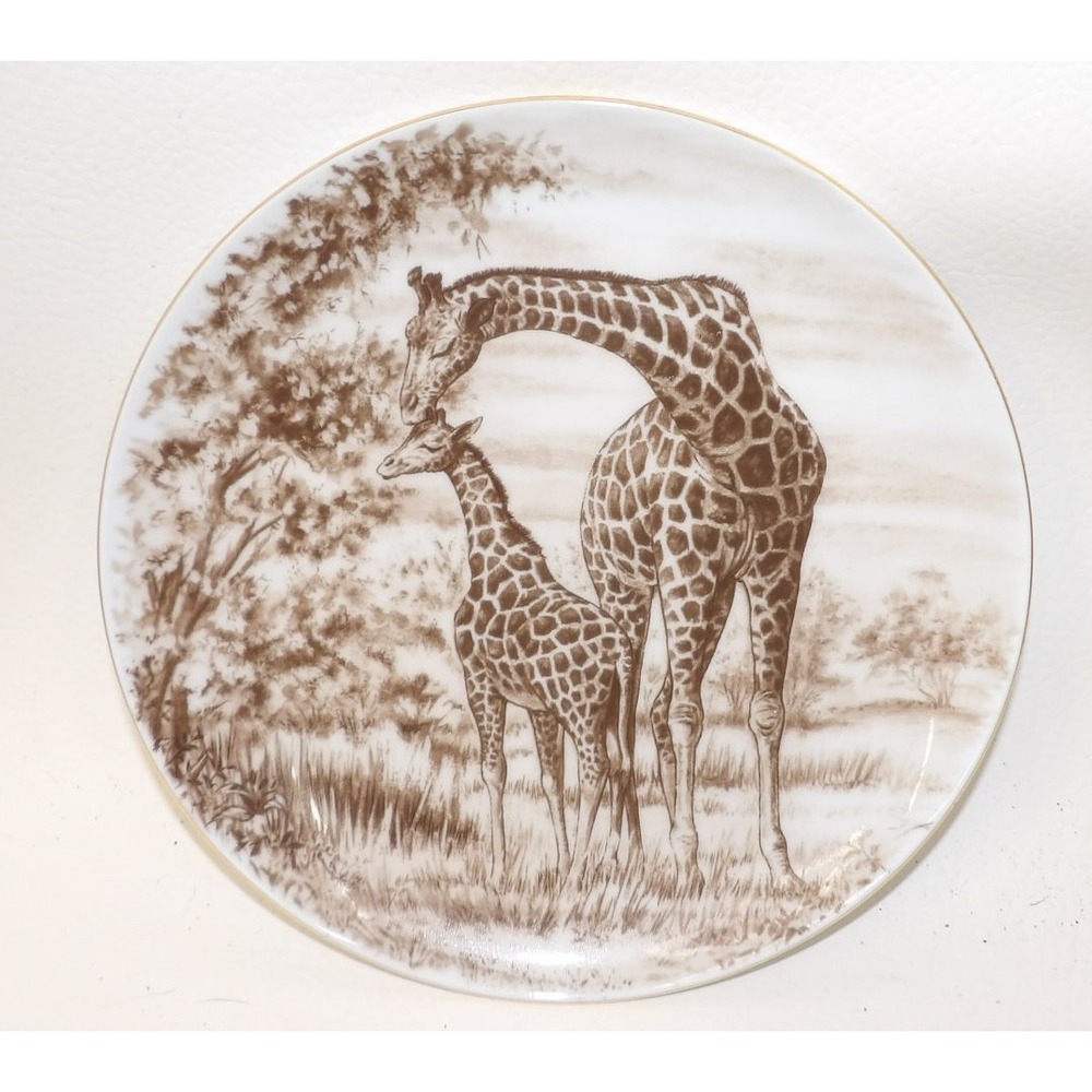 Liette Hand Decorated Porcelain Giraffe Collector Plate Sepia Wildlife USA